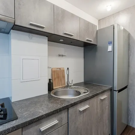 Inside Solec Center Apartman Varsó